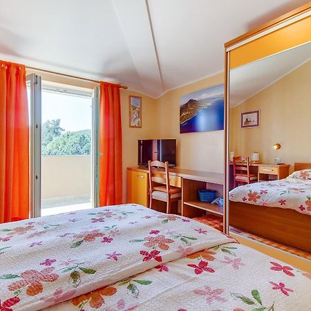 Apartments And Rooms By The Sea Nerezine, Losinj - 11815 Zimmer foto