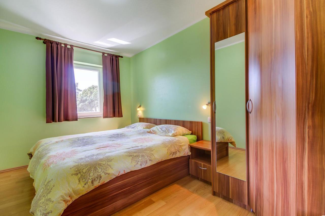 Apartments And Rooms By The Sea Nerezine, Losinj - 11815 Exterior foto